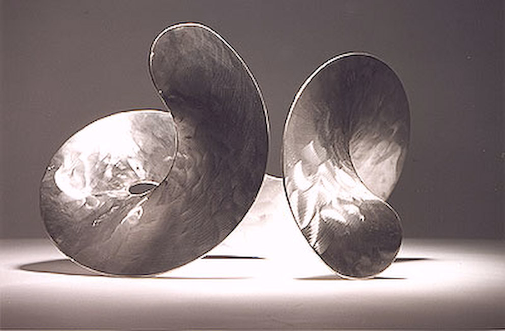 Pelvic Twist, sculpture by Richard Yaski